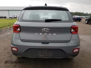 2022 Hyundai Venue SEL with VIN KMHRC8A33NU194069, listed as a Copart auction lot 72498854 with 17,268 mi miles and Salvage title. Bid and sale history available at DreamBid. Image 6.