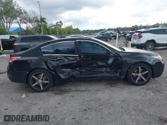 ✅ 2014 Acura TL Technology • VIN: 19UUA8F56EA003312 • Lot: 43507860. Wystawiony na IAAI z przebiegiem 130 826 mil. Bezpłatny archiwum sprzedaży aukcyjnych z USA i szczegółowy raport historii pojazdu na DreamBid. Zdjęcie 13.