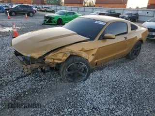 ✅ 2010 Ford Mustang GT • VIN: 1ZVBP8CHXA5136254 • Лот: 92683775. Опубликован ранее на Copart с пробегом 128 742 миль. Бесплатный доступ к архиву аукционных продаж из США и подробный отчёт об истории автомобиля на DreamBid. Изображение 1.