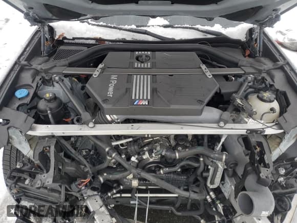 ✅ 2022 BMW X3 M • VIN: 5YM13EC02N9L76701 • Лот: 43724295. Опубликован ранее на Copart с пробегом 17 136 миль. Бесплатный доступ к архиву аукционных продаж из США и подробный отчёт об истории автомобиля на DreamBid. Изображение 11.