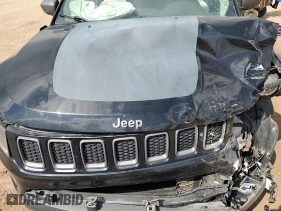 ✅ 2018 Jeep Compass Trailhawk • VIN: 3C4NJDDB6JT403894 • Lot: 71700245. Wystawiony na Copart z przebiegiem 112 187 mil. Bezpłatny archiwum sprzedaży aukcyjnych z USA i szczegółowy raport historii pojazdu na DreamBid. Zdjęcie 11.