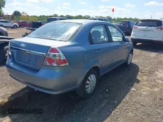 ✅ 2007 Chevrolet Aveo LS • VIN: KL1TD56697B132240 • Lot: 43153832. Wystawiony na IAAI z przebiegiem 92 394 mil. Bezpłatny archiwum sprzedaży aukcyjnych z USA i szczegółowy raport historii pojazdu na DreamBid. Zdjęcie 4.
