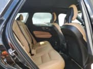 ✅ 2018 Volvo XC60 Momentum • VIN: LYVA22RK2JB078752 • Лот: 56593385. Опубликован ранее на Copart с пробегом 50 890 миль. Бесплатный доступ к архиву аукционных продаж из США и подробный отчёт об истории автомобиля на DreamBid. Изображение 11.