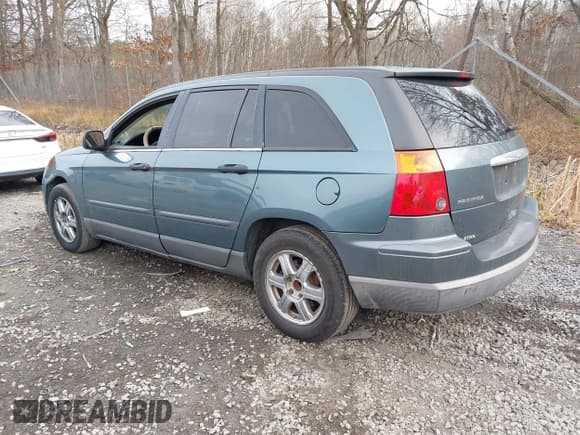 ✅ 2007 Chrysler Pacifica • VIN: 2A8GM48LX7R326101 • Lot: 43781781. Listed on IAAI with 181,157 mi. Free auction sales archive from the USA and detailed vehicle history report at DreamBid. Image 3.