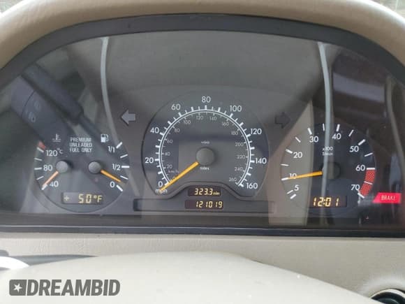 ✅ 1998 Mercedes-Benz C 230/260/280/320 • VIN: WDBHA29G9WA627163 • Lot: 90663845. Listed on Copart with 121,019 mi. Free auction sales archive from the USA and detailed vehicle history report at DreamBid. Image 9.