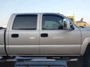 ✅ 2005 Chevrolet Silverado 2500HD LS • VIN: 1GCHK23U45F802269 • Lot: 42793768. Wystawiony na IAAI z przebiegiem 131 588 mil. Bezpłatny archiwum sprzedaży aukcyjnych z USA i szczegółowy raport historii pojazdu na DreamBid. Zdjęcie 13.