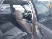 ✅ 2005 Ford Escape XLS Value • VIN: 1FMYU02Z25KB63243 • Lot: 43837346. Listed on IAAI with 162,313 mi. Free auction sales archive from the USA and detailed vehicle history report at DreamBid. Image 8.