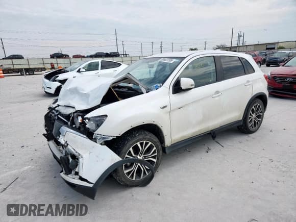 ✅ 2019 Mitsubishi Outlander ES • VIN: JA4AR3AU8KU010889 • Лот: 69882295. Опубликован ранее на Copart с пробегом 47 860 миль. Бесплатный доступ к архиву аукционных продаж из США и подробный отчёт об истории автомобиля на DreamBid. Изображение 1.
