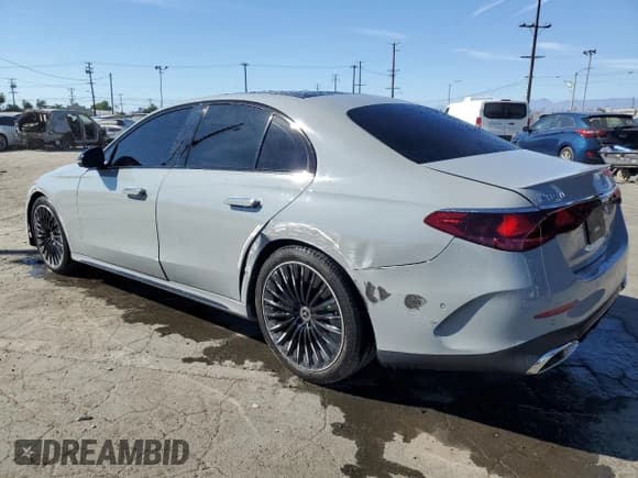 ✅ 2024 Mercedes-Benz E 350 • VIN: W1KLF4HB2RA025214 • Lot: 63968475. Wystawiony na Copart z przebiegiem 17 256 mil. Bezpłatny archiwum sprzedaży aukcyjnych z USA i szczegółowy raport historii pojazdu na DreamBid. Zdjęcie 2.