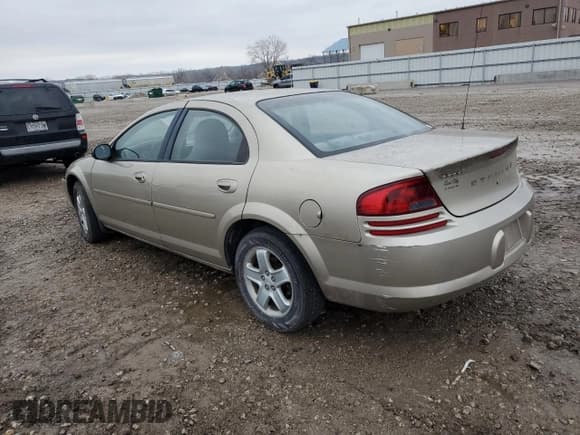 ✅ 2002 Dodge Stratus SXT • VIN: 1B3EL46X32N296275 • Lot: 85804624. Wystawiony na Copart z przebiegiem Nie podano. Bezpłatny archiwum sprzedaży aukcyjnych z USA i szczegółowy raport historii pojazdu na DreamBid. Zdjęcie 2.