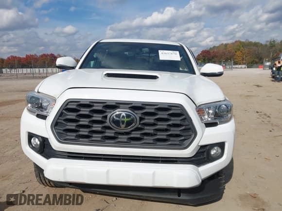 ✅ 2020 Toyota Tacoma TRD Off Road • VIN: 3TMCZ5ANXLM325654 • Lot: 43637670. Listed on IAAI with 137,509 mi. Free auction sales archive from the USA and detailed vehicle history report at DreamBid. Image 12.