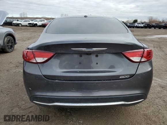 ✅ 2015 Chrysler 200 Limited • VIN: 1C3CCCAB6FN506731 • Лот: 92703375. Опубликован ранее на Copart с пробегом 199 159 миль. Бесплатный доступ к архиву аукционных продаж из США и подробный отчёт об истории автомобиля на DreamBid. Изображение 6.