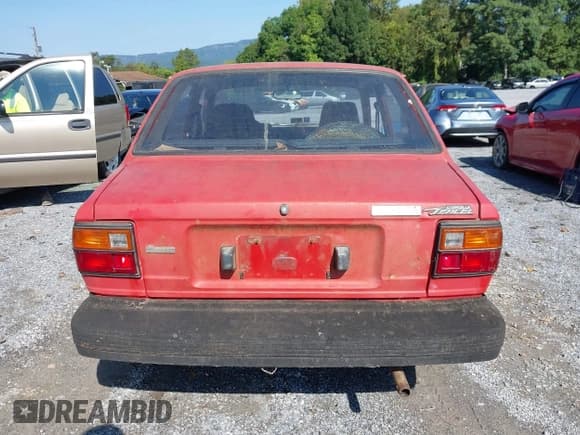 ✅ 1982 Toyota Tercel Deluxe • VIN: JT2AL21E3C4402733 • Lot: 43154157. Wystawiony na IAAI z przebiegiem 143 224 mil. Bezpłatny archiwum sprzedaży aukcyjnych z USA i szczegółowy raport historii pojazdu na DreamBid. Zdjęcie 17.