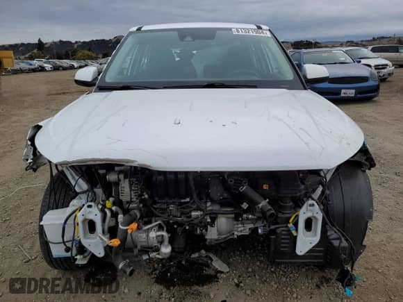 2020 Hyundai Venue SE with VIN KMHRB8A33LU018834, listed as a Copart auction lot 81321904 with 19,897 mi miles and Salvage title. Bid and sale history available at DreamBid. Image 5.