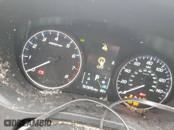 2017 Mitsubishi Outlander SE with VIN JA4AD3A32HZ052718, listed as a Copart auction lot 82469595 with 101,975 mi miles and Salvage title. Bid and sale history available at DreamBid. Image 9.