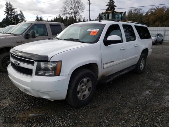 ✅ 2009 Chevrolet Suburban 1LT • VIN: 1GNFK263X9R168049 • Lot: 77641734. Wystawiony na Copart z przebiegiem 158 663 mil. Bezpłatny archiwum sprzedaży aukcyjnych z USA i szczegółowy raport historii pojazdu na DreamBid. Zdjęcie 1.