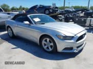 ✅ 2017 Ford Mustang V6 • VIN: 1FATP8EM9H5208725 • Lot: 41838293. Wystawiony na IAAI z przebiegiem 88 780 mil. Bezpłatny archiwum sprzedaży aukcyjnych z USA i szczegółowy raport historii pojazdu na DreamBid. Zdjęcie 1.