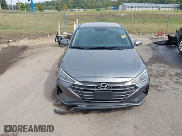 ✅ 2019 Hyundai Elantra SEL • VIN: 5NPD84LF2KH479688 • Lot: 43218077. Listed on IAAI with 136,107 mi. Free auction sales archive from the USA and detailed vehicle history report at DreamBid. Image 13.