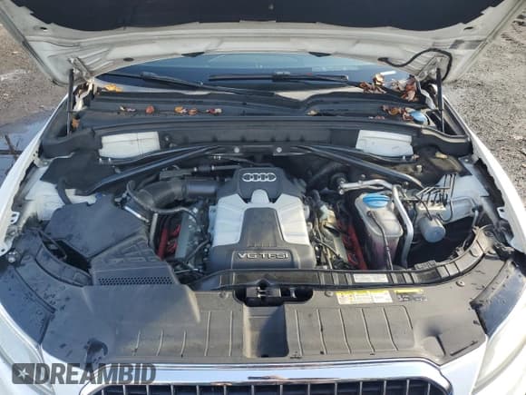 ✅ 2014 Audi Q5 Premium Plus • VIN: WA1DGAFP6EA011104 • Lot: 89632095. Listed on Copart with 189,337 mi. Free auction sales archive from the USA and detailed vehicle history report at DreamBid. Image 11.