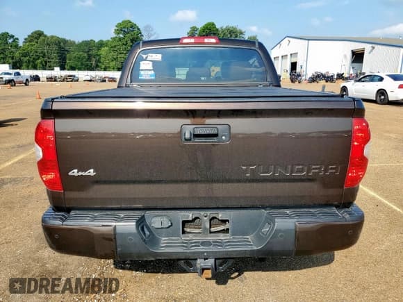 ✅ 2018 Toyota Tundra 1794 Edition • VIN: 5TFAW5F13JX728887 • Lot: 71280255. Listed on Copart with 72,161 mi. Free auction sales archive from the USA and detailed vehicle history report at DreamBid. Image 6.
