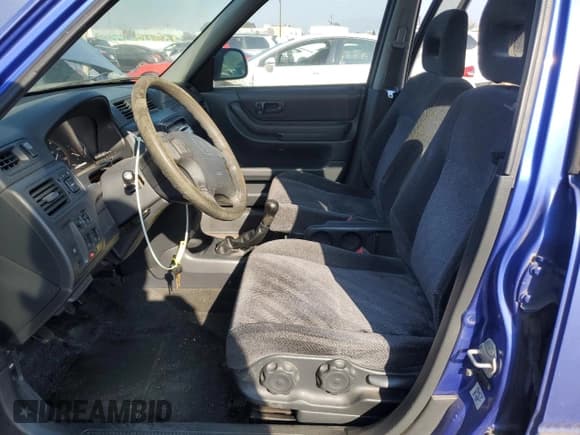 ✅ 2000 Honda CR-V LX • VIN: JHLRD1743YC025806 • Lot: 89333045. Wystawiony na Copart z przebiegiem 201 353 mil. Bezpłatny archiwum sprzedaży aukcyjnych z USA i szczegółowy raport historii pojazdu na DreamBid. Zdjęcie 7.