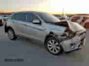 2014 Mitsubishi Outlander ES с VIN 4A4AR3AU6EE021127, выставлен на аукционе Copart как лот 49432625 с пробегом Не указан миль и Списание • Salvage title. История ставок и продаж доступна на DreamBid. Изображение 4.