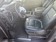 ✅ 2021 Chevrolet Silverado 1500 RST • VIN: 3GCPWDED9MG406991 • Lot: 83964705. Wystawiony na Copart z przebiegiem 104 702 mil. Bezpłatny archiwum sprzedaży aukcyjnych z USA i szczegółowy raport historii pojazdu na DreamBid. Zdjęcie 7.