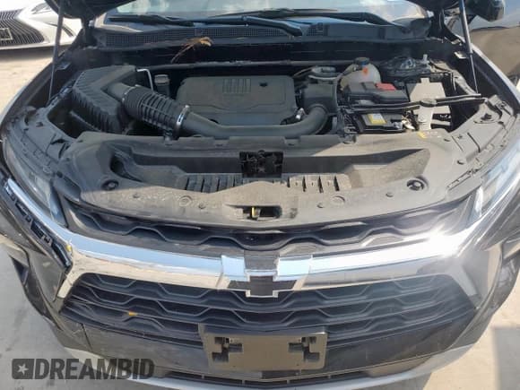 ✅ 2024 Chevrolet Blazer LT • VIN: 3GNKBDR43RS201758 • Lot: 69117175. Listed on Copart with 20,901 mi. Free auction sales archive from the USA and detailed vehicle history report at DreamBid. Image 12.