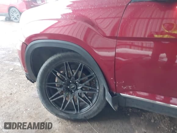 ✅ 2019 Volkswagen Atlas SEL Premium • VIN: 1V2NR2CA3KC517028 • Lot: 42146996. Listed on IAAI with 113,933 mi. Free auction sales archive from the USA and detailed vehicle history report at DreamBid. Image 6.