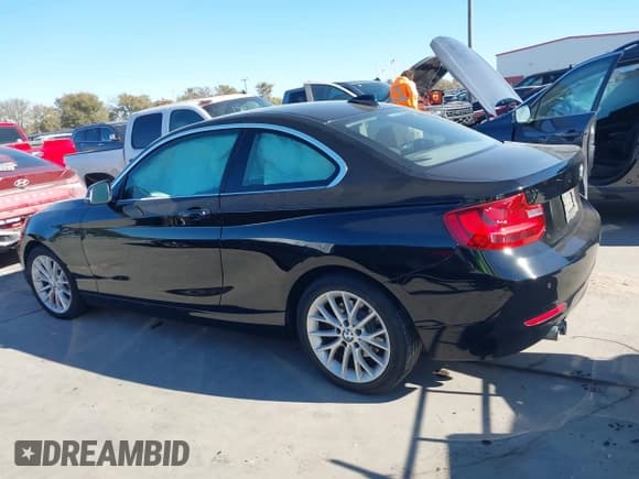 ✅ 2014 BMW 2 Series 228i • VIN: WBA1F5C59EVV99592 • Lot: 43673726. Listed on IAAI with 130,778 mi. Free auction sales archive from the USA and detailed vehicle history report at DreamBid. Image 14.