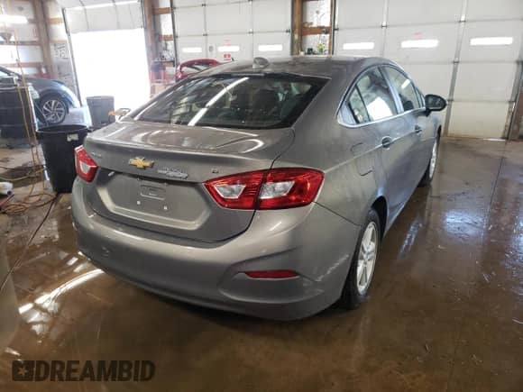 2018 Chevrolet Cruze LT с VIN 1G1BE5SM9J7178725, выставлен на аукционе Copart как лот 65946842 с пробегом 43 511 миль миль и . История ставок и продаж доступна на DreamBid. Изображение 4.