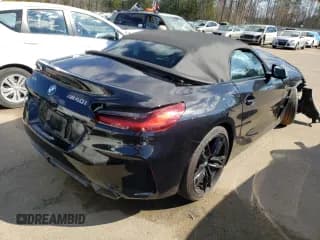 ✅ 2021 BMW Z4 sDriveM40i • VIN: WBAHF9C06MWX23868 • Lot: 41820873. Wystawiony na Copart z przebiegiem 5 325 mil. Bezpłatny archiwum sprzedaży aukcyjnych z USA i szczegółowy raport historii pojazdu na DreamBid. Zdjęcie 3.