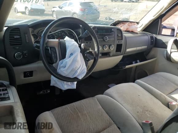 ✅ 2009 Chevrolet Silverado 2500HD LT • VIN: 1GCHK59K19E163707 • Лот: 81687205. Опубликован ранее на Copart с пробегом 126 410 миль. Бесплатный доступ к архиву аукционных продаж из США и подробный отчёт об истории автомобиля на DreamBid. Изображение 8.