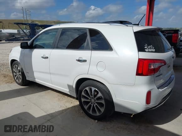 ✅ 2015 Kia Sorento SX • VIN: 5XYKWDA78FG615957 • Lot: 41931368. Listed on IAAI with 116,662 mi. Free auction sales archive from the USA and detailed vehicle history report at DreamBid. Image 15.