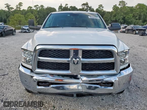 ✅ 2013 Ram 2500 Tradesman • VIN: 3C6UR5HL0DG570897 • Lot: 85524295. Listed on Copart with 102,257 mi. Free auction sales archive from the USA and detailed vehicle history report at DreamBid. Image 5.