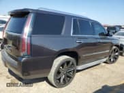 ✅ 2015 Cadillac Escalade Premium • VIN: 1GYS4NKJ9FR502603 • Lot: 82506135. Wystawiony na Copart z przebiegiem 97 794 mil. Bezpłatny archiwum sprzedaży aukcyjnych z USA i szczegółowy raport historii pojazdu na DreamBid. Zdjęcie 3.