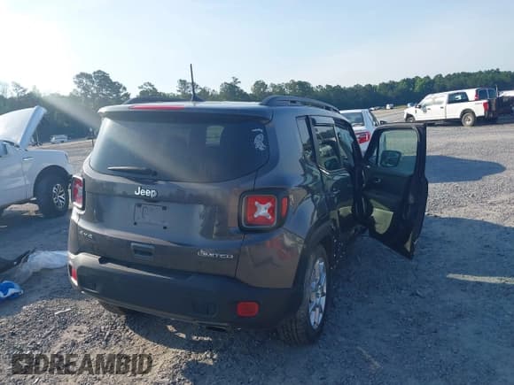 ✅ 2021 Jeep Renegade Limited • VIN: ZACNJDD13MPM27926 • Lot: 42226469. Wystawiony na IAAI z przebiegiem 30 271 mil. Bezpłatny archiwum sprzedaży aukcyjnych z USA i szczegółowy raport historii pojazdu na DreamBid. Zdjęcie 4.