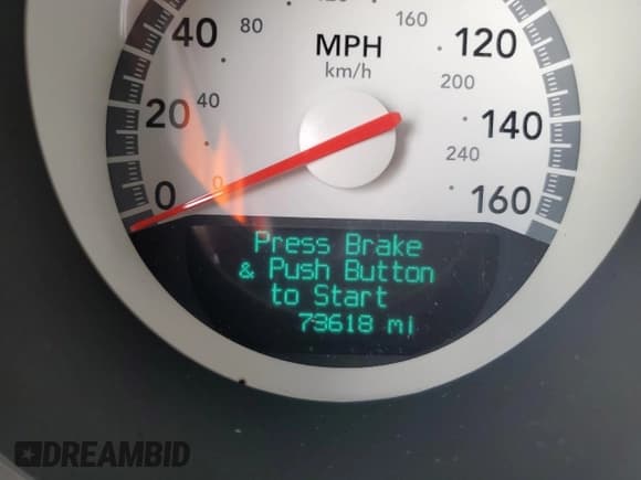 ✅ 2009 Dodge Challenger R/T • VIN: 2B3LJ54T39H510560 • Lot: 84510294. Wystawiony na Copart z przebiegiem 73 618 mil. Bezpłatny archiwum sprzedaży aukcyjnych z USA i szczegółowy raport historii pojazdu na DreamBid. Zdjęcie 9.