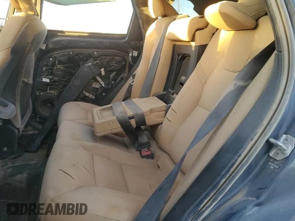 ✅ 2020 Volvo XC60 Momentum • VIN: YV4102DK1L1504211 • Лот: 85615604. Опубликован ранее на Copart с пробегом 7 миль. Бесплатный доступ к архиву аукционных продаж из США и подробный отчёт об истории автомобиля на DreamBid. Изображение 11.