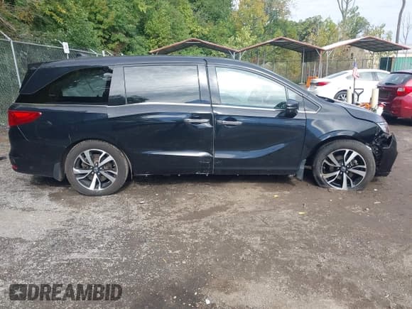 ✅ 2018 Honda Odyssey Elite • VIN: 5FNRL6H94JB026298 • Lot: 43446434. Listed on IAAI with 75,665 mi. Free auction sales archive from the USA and detailed vehicle history report at DreamBid. Image 13.