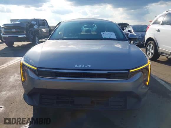 ✅ 2025 Kia K4 LXS • VIN: 3KPFT4DE0SE035761 • Lot: 43266565. Wystawiony na IAAI z przebiegiem 20 629 mil. Bezpłatny archiwum sprzedaży aukcyjnych z USA i szczegółowy raport historii pojazdu na DreamBid. Zdjęcie 12.