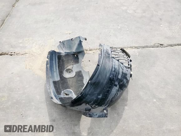 ✅ 2024 Mercedes-Benz GLA 250 • VIN: W1N4N4GB0RJ610854 • Лот: 54667235. Опубликован ранее на Copart с пробегом 5 548 миль. Бесплатный доступ к архиву аукционных продаж из США и подробный отчёт об истории автомобиля на DreamBid. Изображение 13.