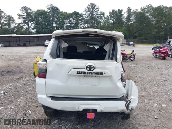 ✅ 2015 Toyota 4Runner Limited • VIN: JTEBU5JR0F5212900 • Lot: 43315228. Listed on IAAI with 204,216 mi. Free auction sales archive from the USA and detailed vehicle history report at DreamBid. Image 17.