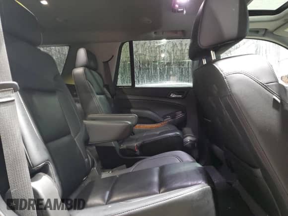 2020 Chevrolet Tahoe Premier z VIN 1GNSKCKJ2LR300639, wystawiony jako Copart lot #46832055 z przebiegiem 95 003 mil mil oraz Szkoda całkowita • Salvage title. Historia ofert i sprzedaży dostępna na DreamBid. Obrazek 11.