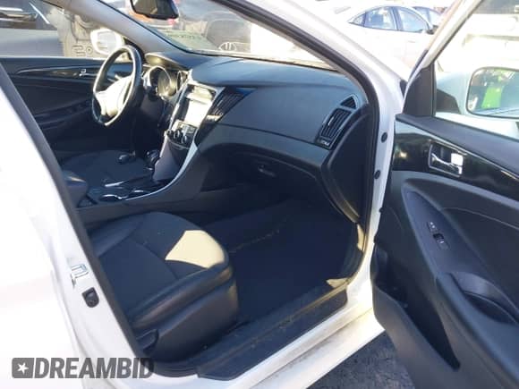 2014 Hyundai Sonata Limited с VIN 5NPEC4AC9EH912777, выставлен на аукционе IAAI как лот 43528309 с пробегом 55 718 миль миль и . История ставок и продаж доступна на DreamBid. Изображение 5.