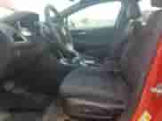 2017 Chevrolet Cruze LT z VIN 3G1BE6SM9HS580567, wystawiony jako Copart lot #68833115 z przebiegiem 40 005 mil mil oraz Szkoda całkowita • Salvage title. Historia ofert i sprzedaży dostępna na DreamBid. Obrazek 7.