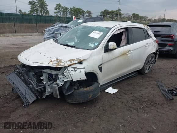 2020 Mitsubishi Outlander ES с VIN JA4AR3AUXLU027372, выставлен на аукционе IAAI как лот 42047081 с пробегом Не указан миль и . История ставок и продаж доступна на DreamBid. Изображение 2.