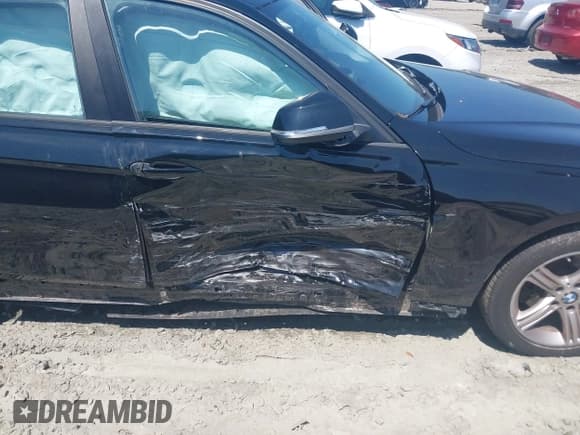 ✅ 2015 BMW 3 Series 328i • VIN: WBA3A5G57FNS84924 • Лот: 42826154. Опубликован ранее на IAAI с пробегом 57 379 миль. Бесплатный доступ к архиву аукционных продаж из США и подробный отчёт об истории автомобиля на DreamBid. Изображение 6.