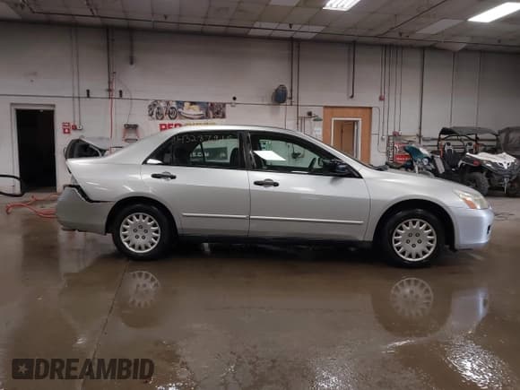 ✅ 2006 Honda Accord VP • VIN: 1HGCM56106A050917 • Lot: 43287915. Listed on IAAI with 124,268 mi. Free auction sales archive from the USA and detailed vehicle history report at DreamBid. Image 14.
