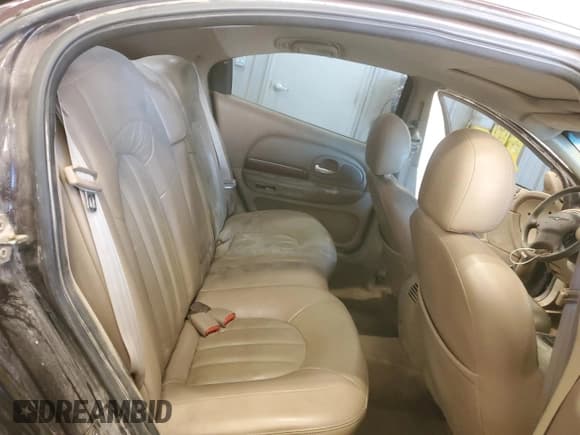 ✅ 2004 Chrysler 300M M • VIN: 2C3HE66G44H581147 • Лот: 43310885. Опубликован ранее на Copart с пробегом 176 086 миль. Бесплатный доступ к архиву аукционных продаж из США и подробный отчёт об истории автомобиля на DreamBid. Изображение 10.